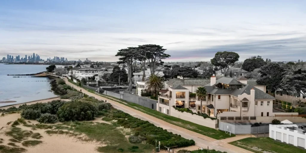 richest suburbs in melbourne - Brighton
