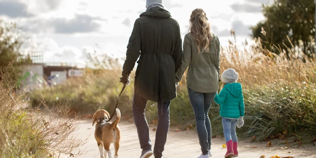 Profitable Side Hustles for Stay at Home Parents